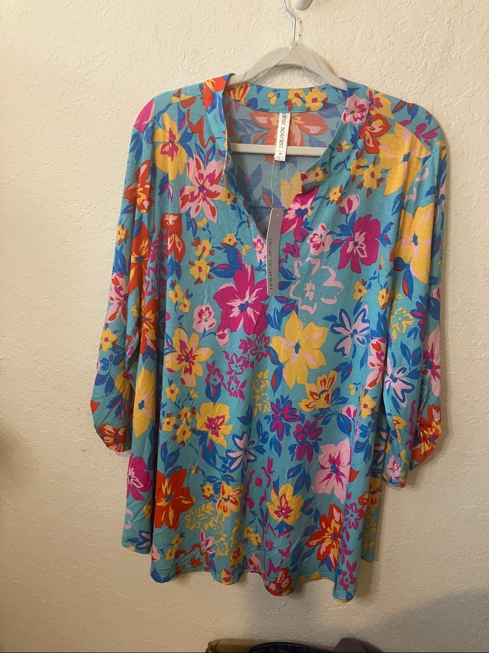 Dear Scarlett Floral Lightweight Tunic Blouse in Aqua